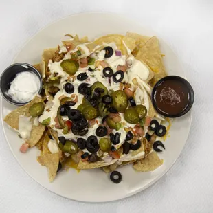 Captain&apos;s classic nachos