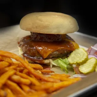 Captain&apos;s cowboy burger