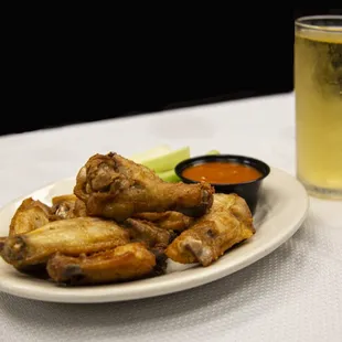 Captain's Sports Lounge wings in Lee's Summit