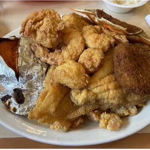 Captain Pete's Platter..