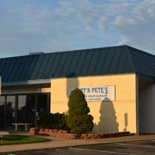 he front of the restaurant