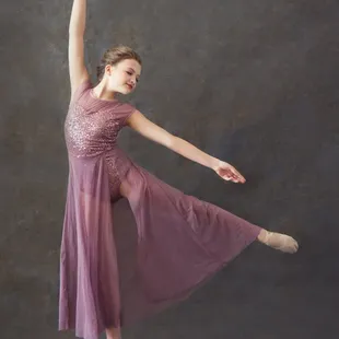 Capturing dance in portraits is absolutely gorgeous!