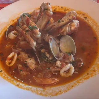 Classic Cioppino