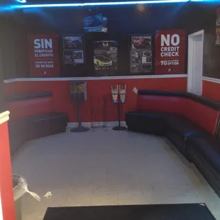 The waiting is huge very nice way to take care cust big plus