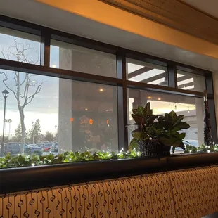 a view of the outside of a restaurant
