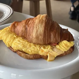 Croissant egg sandwich