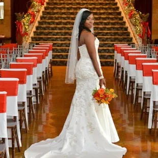 Whether you have 50 or 200 guests, let us make your dream wedding come true!