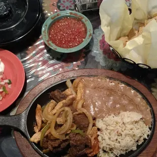 Mmm combo fajitas for lunch $11