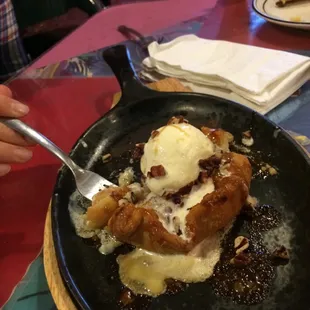 Apple Tart A La Mode