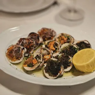 Assorted baked clams