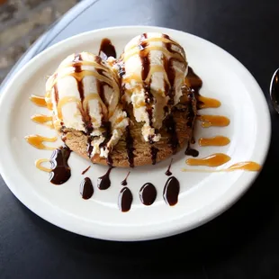 dessert, food