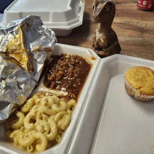 Bob the Raptor says "The Baked Beans are awesome here!"