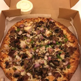 Steak gourmet pizza pie