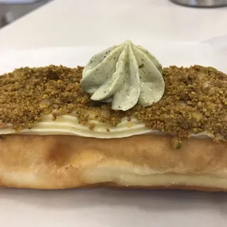 Fig and Pistachio Bar