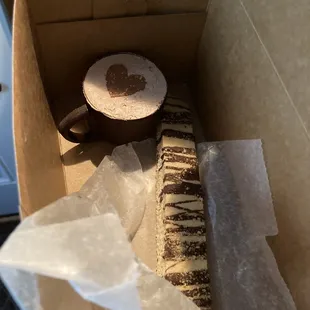 Biscotti and cake in a cup (so cute!)