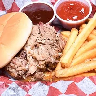 Pulled Port Sandwich
