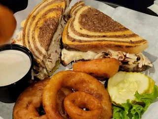 Blue Ox Tavern