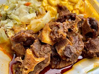 Island Vibes Restaurant