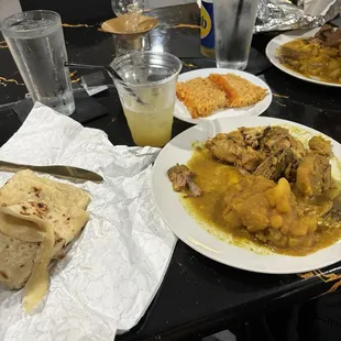 Bussup shot, curry chicken, Mac and cheese