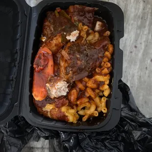 Jerk Chicken with Mac and Cheese Lunch Special