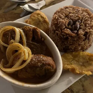 Poul Nan Sos (Haitian Chicken in Sauce)