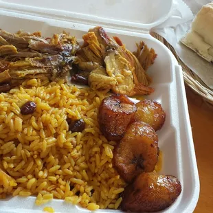 Pulled pork lunch plate $6.75