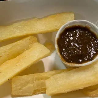 Jerk Yuca Fries
