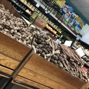 Yams, potatoes, and other veggies with different names from country to country