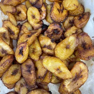 Fried sweet plantains.