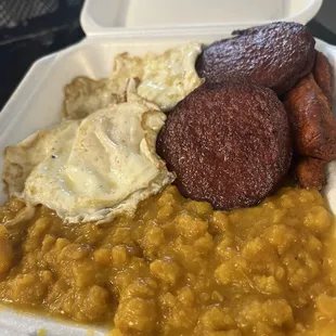 Mangu con Tres Golpes