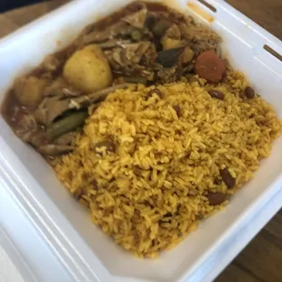 Chicken stew and yellow rice