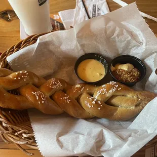 Braided Pretzel