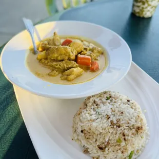 Yellow Filipino-Style Chicken Curry ~