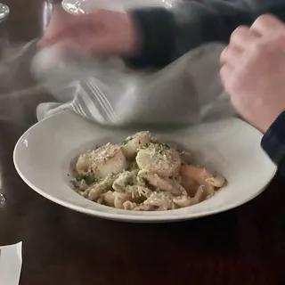 Scallops & Prawns Fettucine