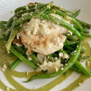 Swordfish w/Spring Onion, Green Beans, Olive &amp; Almond (quite flavorful)