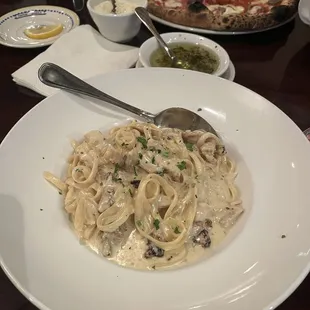 Fettuccine Alfredo with chicken