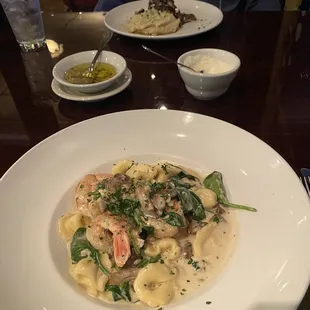 Lisa 's Shrimp Tortellini
