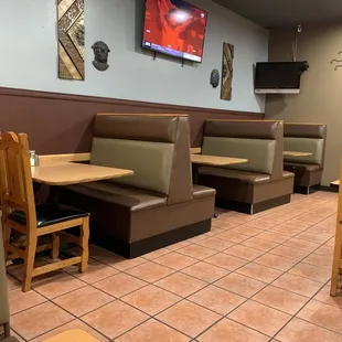Dining Area - Booths