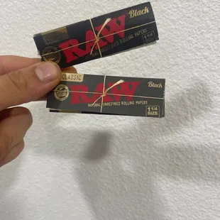 Real on top fake on bottom.. I'm disappointed I bought so many without checking them.