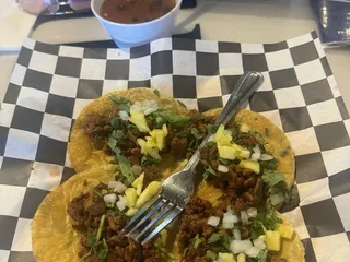 1810 Taqueria Y Borracheria