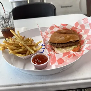 Great cheese burger and perfect French fries.