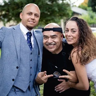 Groom, Carlos, bride