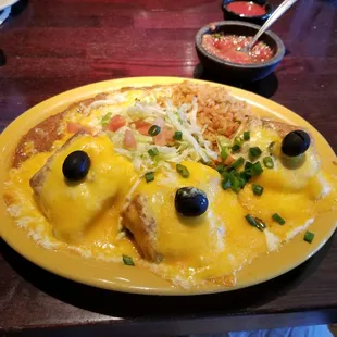 Machaca Fundido! They put the fun in fundido alright! Compliments to the chef!