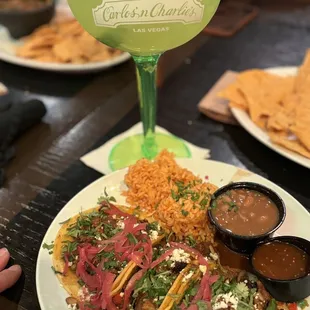  plate of tacos and a margarita