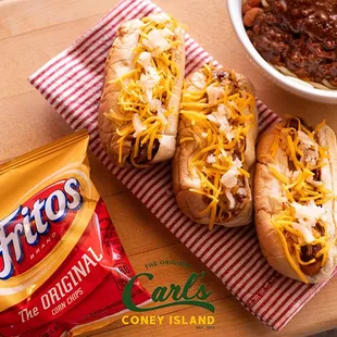 Lunch at Carl's // Carl's Cheese Coneys and 3 Way Spaghetti