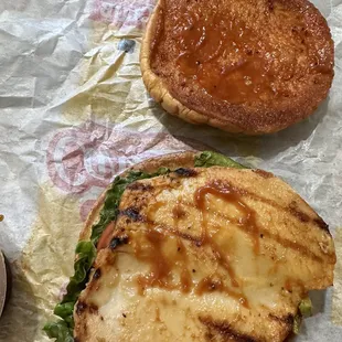 My delicious sandwich opened....