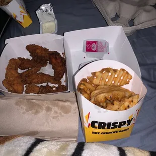 So this is 5 tenders I&apos;m sorry but I used to work at a Carl&apos;s Jr. before and these tenders are just sad!