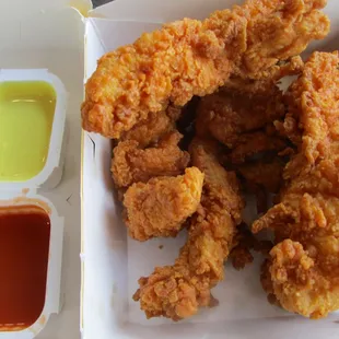 Chicken Tenders &amp; Dip