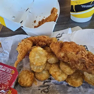 chicken, chicken wings and fried chicken, bbq chicken, bbq wings, poultry, chicken wings, food, fried chicken wings, fried chicken