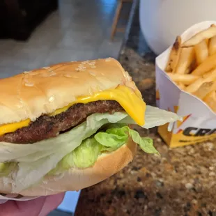 Cheeseburger &amp; Fries